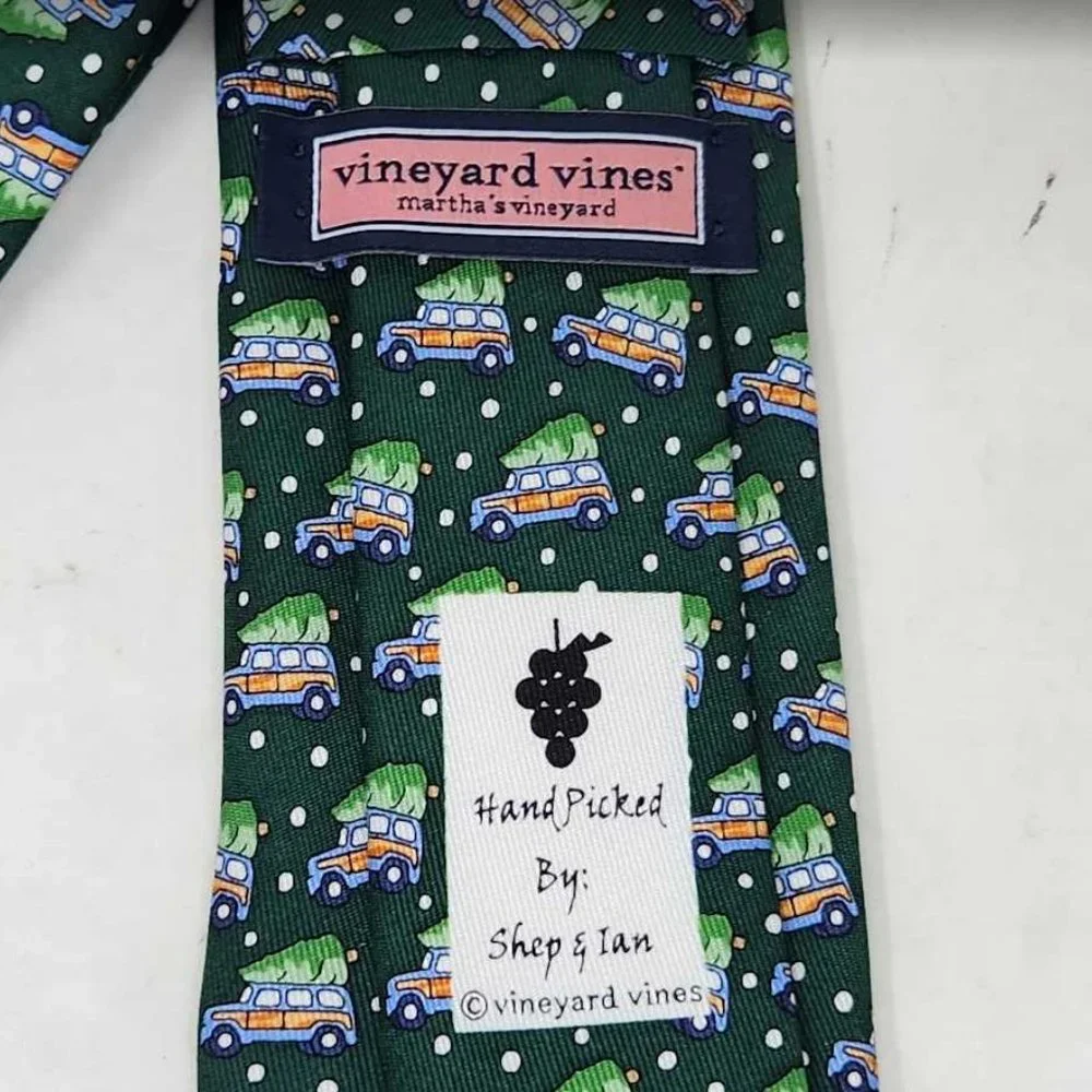 New boys Woody & Tree Vineyard Vines winter Christmas tie